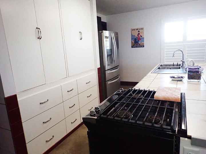 kitchen02tx.jpg